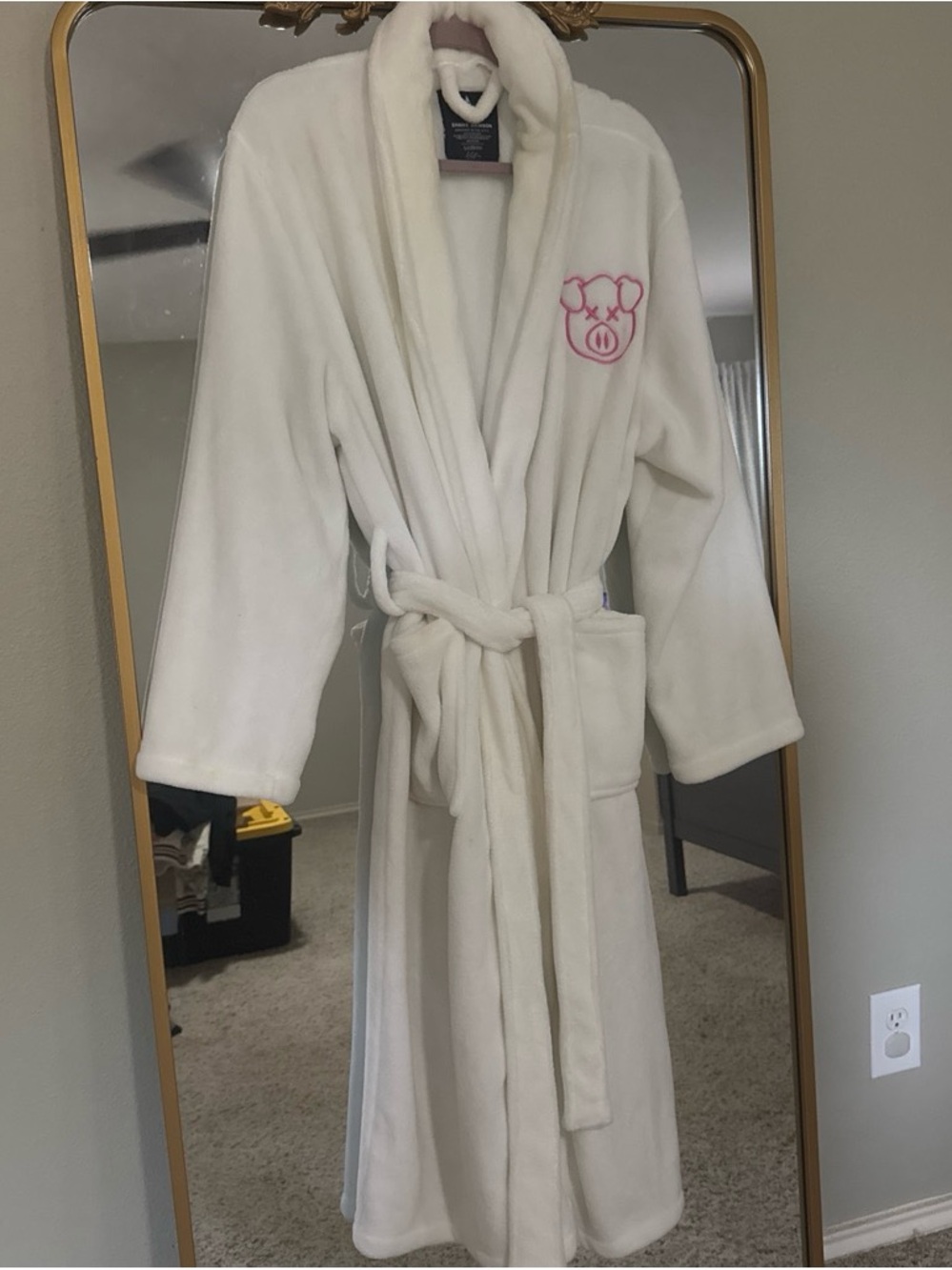 Plush Cream Robe with Pink Bear Emblem - Cozy Women's Bathrobe